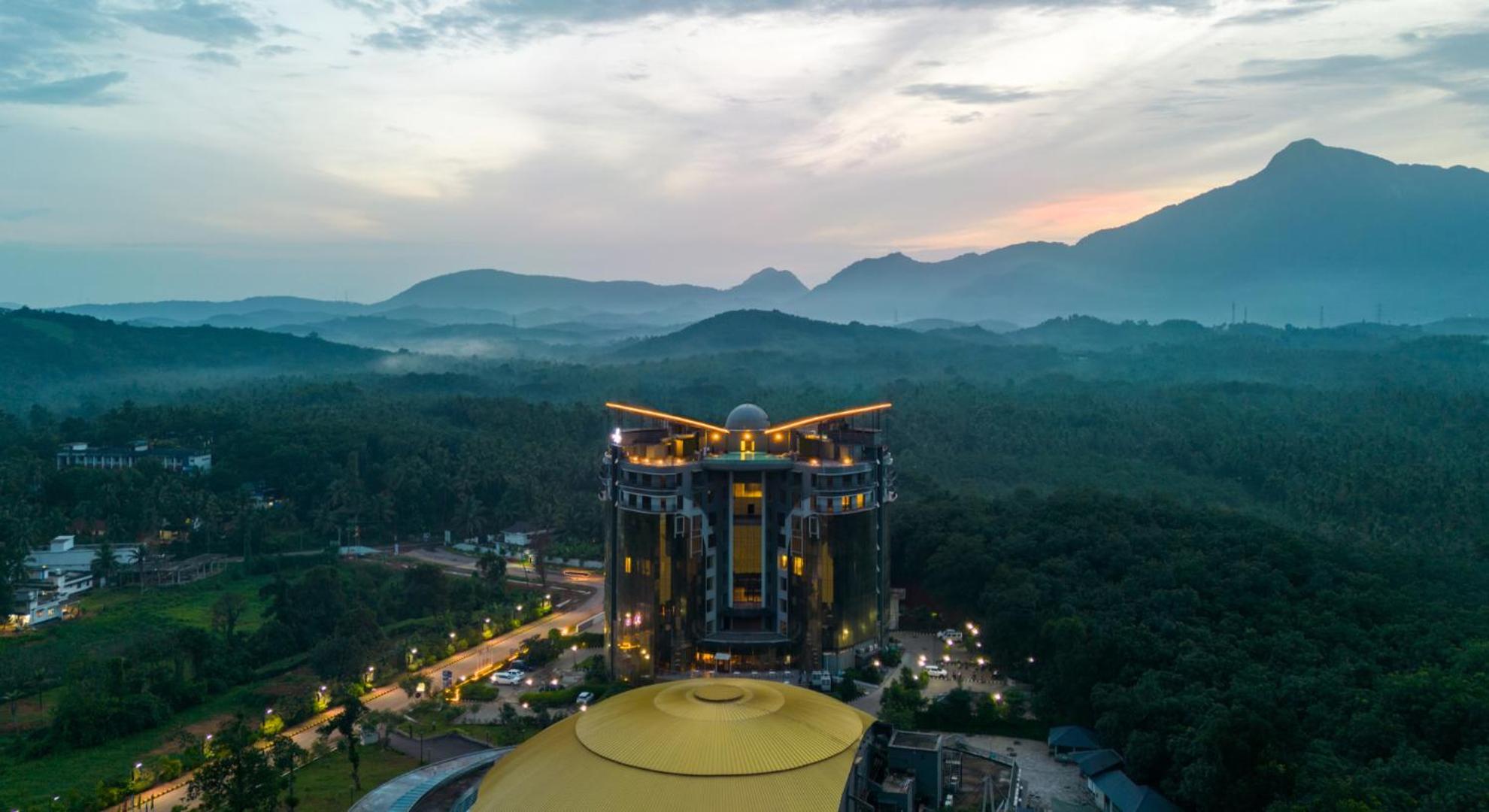 Fezinn Hotel - Best Wayanad Hotel In 2024 Kozhikode Exterior photo